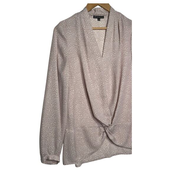 Adrianna Papell Top Womens M V Neck Long Sleeve Geometric Twisted Hem Light Pink - Picture 6 of 12